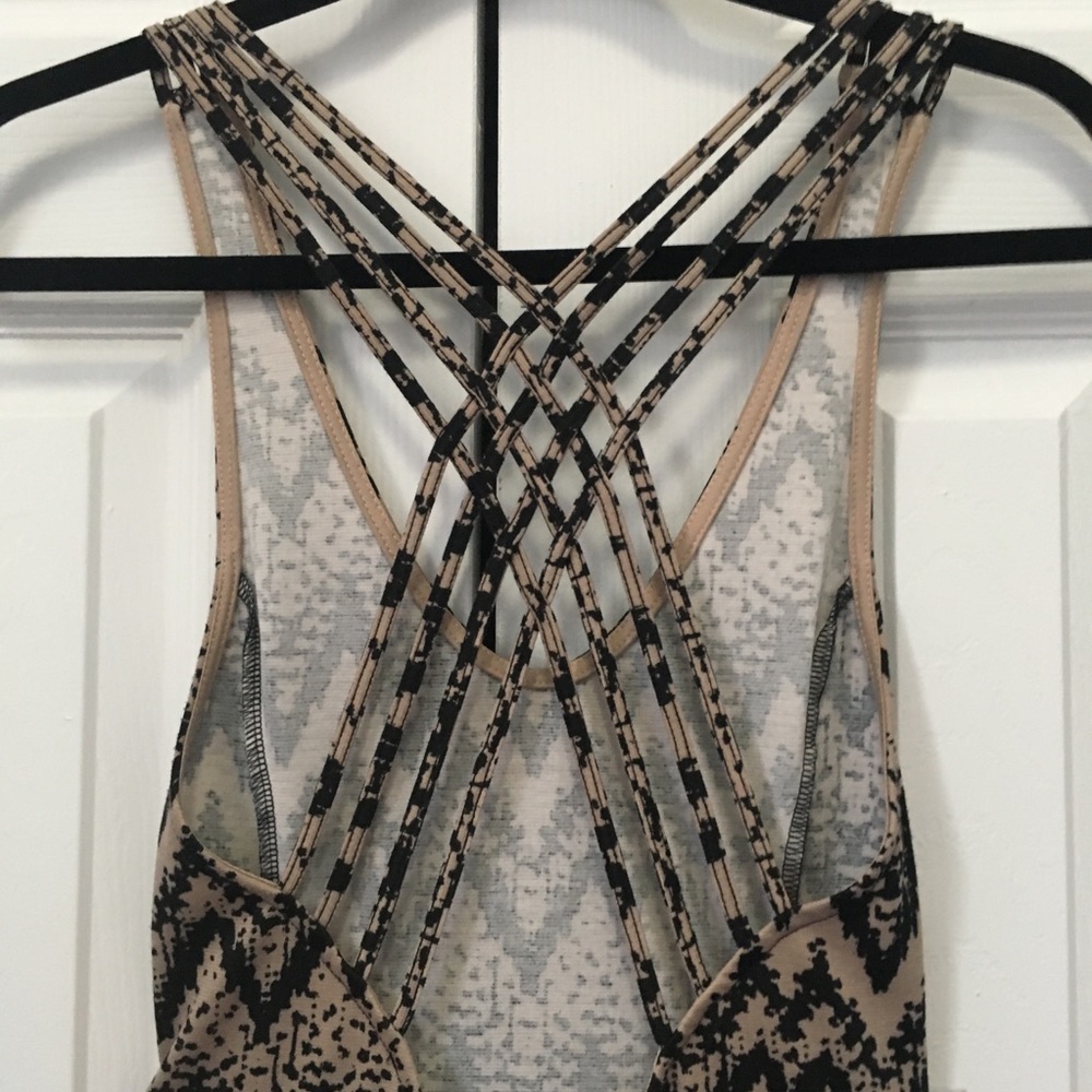 Lush Dress - Picture 3 of 5
